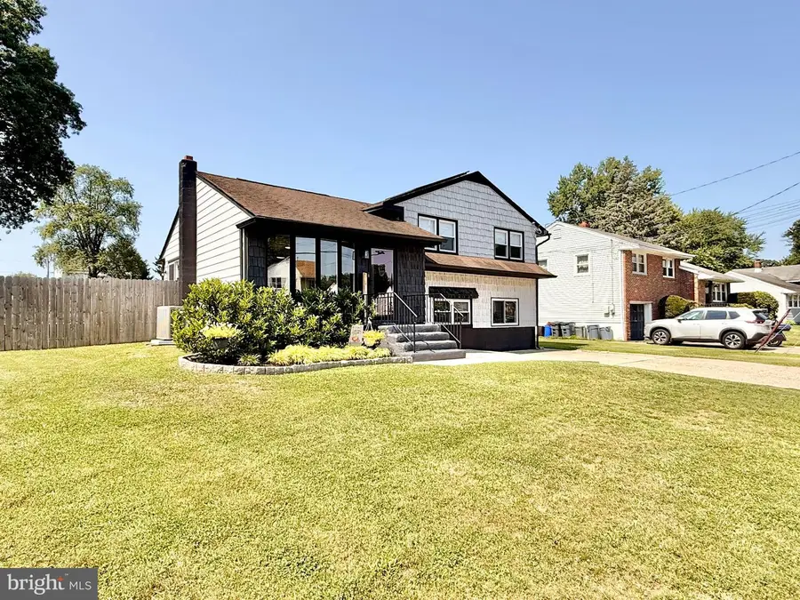 142 Edwards Dr, Gloucester City, NJ 08030 - #2