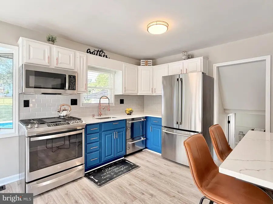 142 Edwards Dr, Gloucester City, NJ 08030 - #3