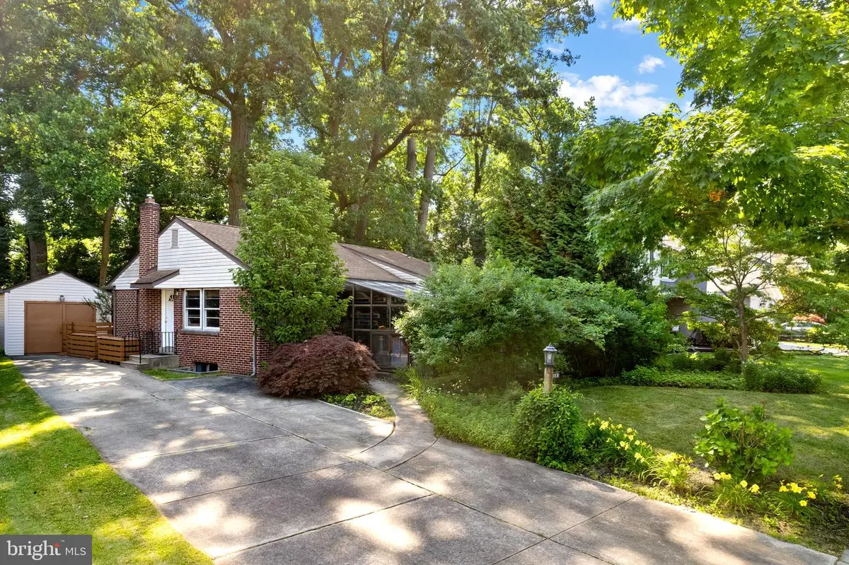 833 Longwood Dr, Haddonfield, NJ 08033 - #1