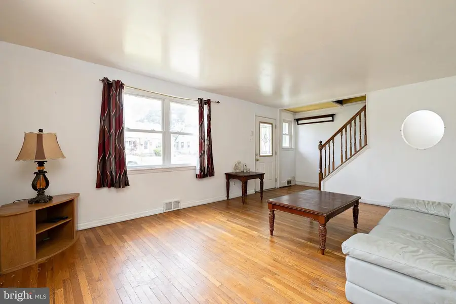 1826 Maple Ave, Haddon Heights, NJ 08035 - #2