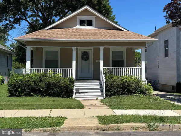 147 E Pine St, AUDUBON, NJ 08106