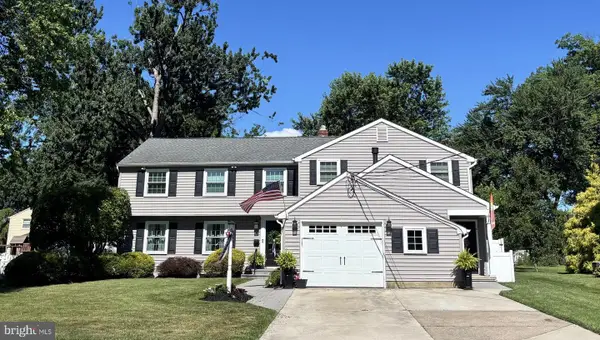 108 Pine Valley Rd, CHERRY HILL, NJ 08034