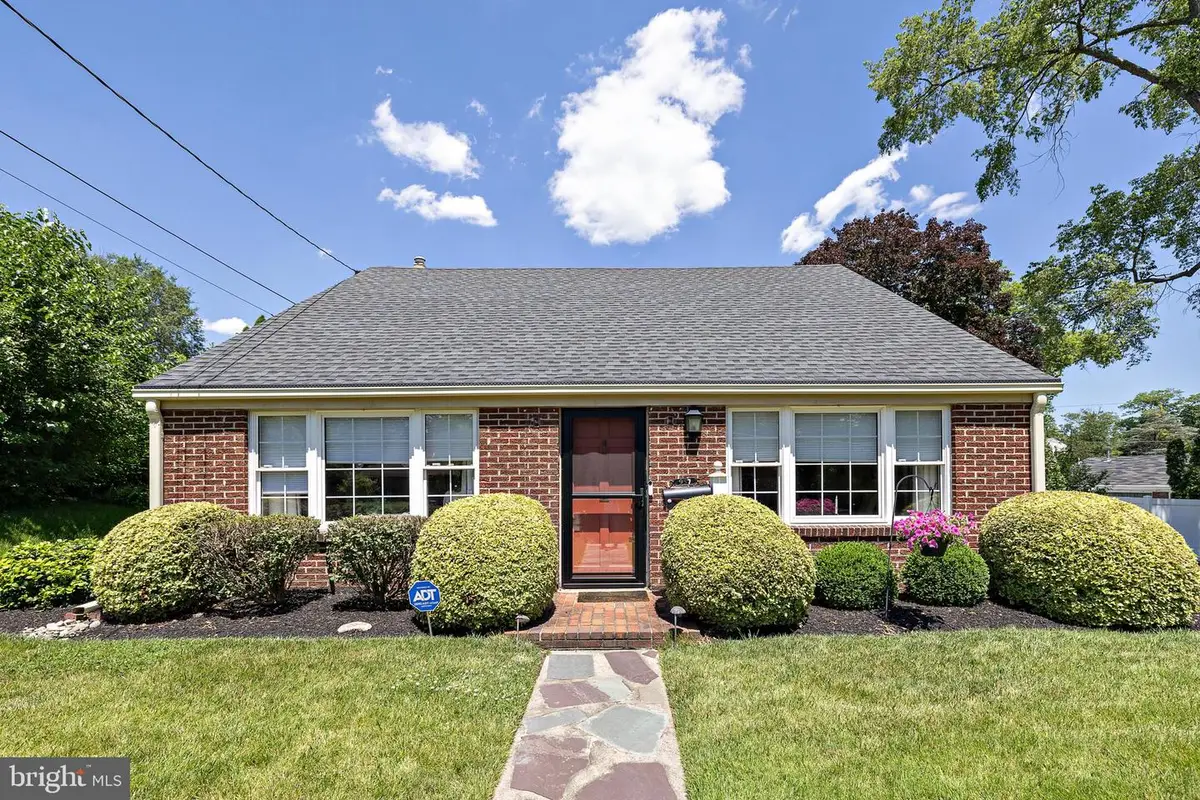 957 Mercer Dr, Haddonfield, NJ 08033 - #1