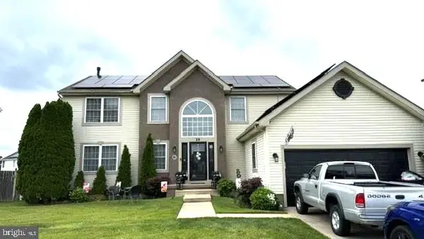 25 Red Gravel Cir, SICKLERVILLE, NJ 08081