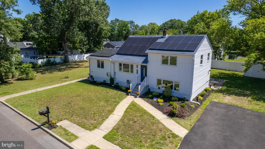 341 Larch Ave, West Berlin, NJ 08091 - #3