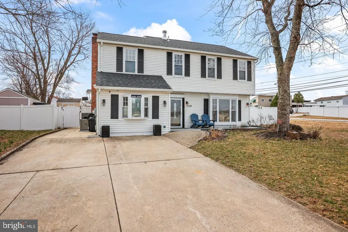 7710 Greenbrier Rd, Pennsauken, NJ 08109 - #1