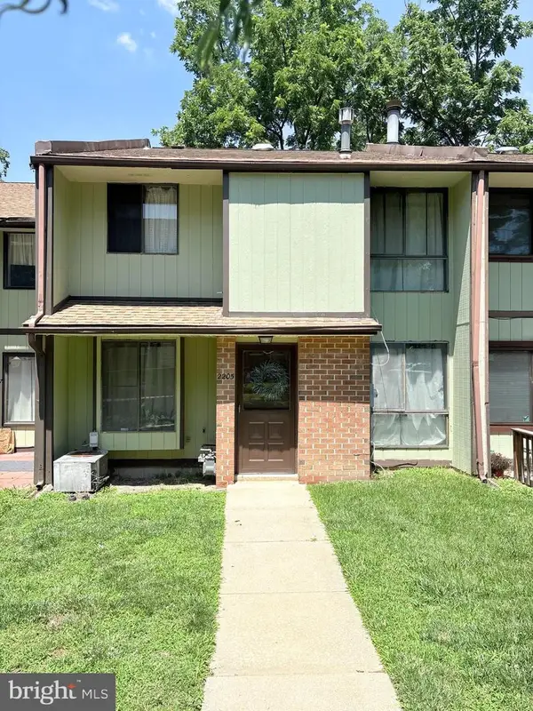 2205 Greenwood Dr, LINDENWOLD, NJ 08021