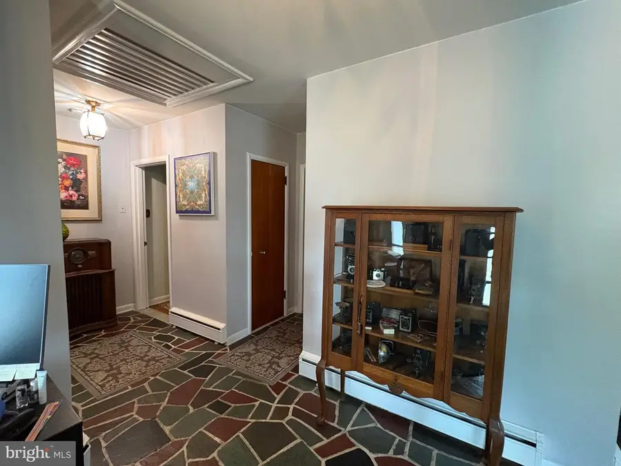 323 W Franklin Ave, Collingswood, NJ 08107 - #3