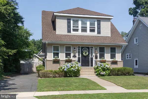 121 E Stiles Ave, COLLINGSWOOD, NJ 08108