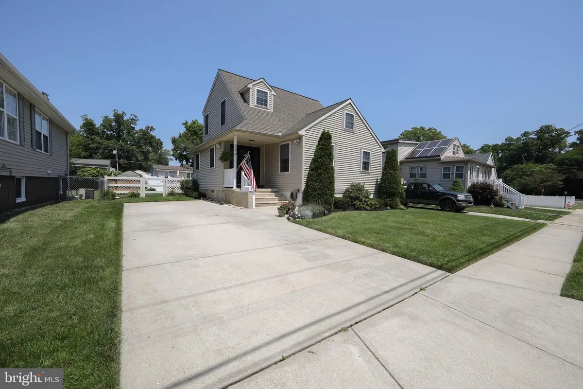 204 E Maiden Ln, Somerdale, NJ 08083 - #1