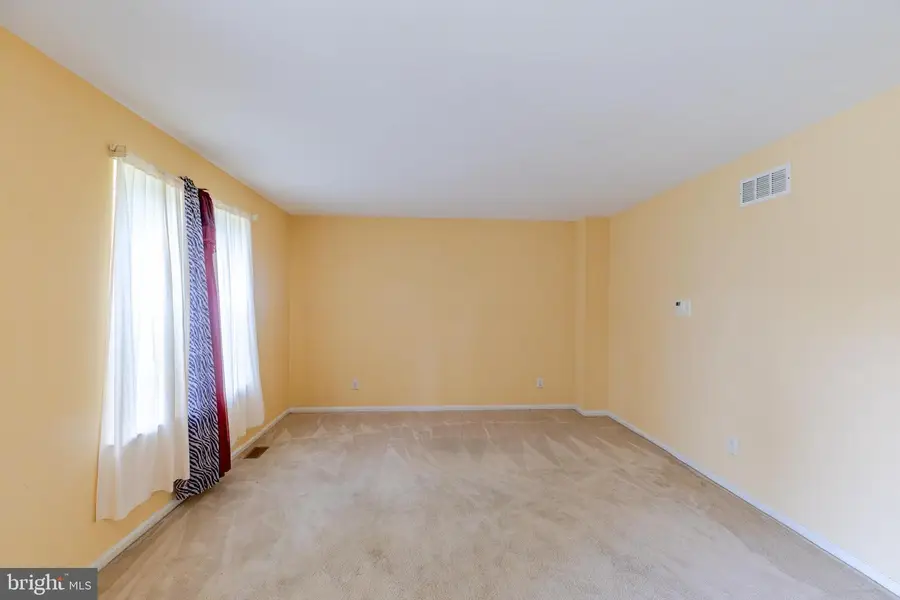 1535 W River Dr, Pennsauken, NJ 08110 - #2