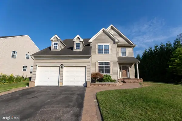 100 Summerbrooke Ct, SICKLERVILLE, NJ 08081