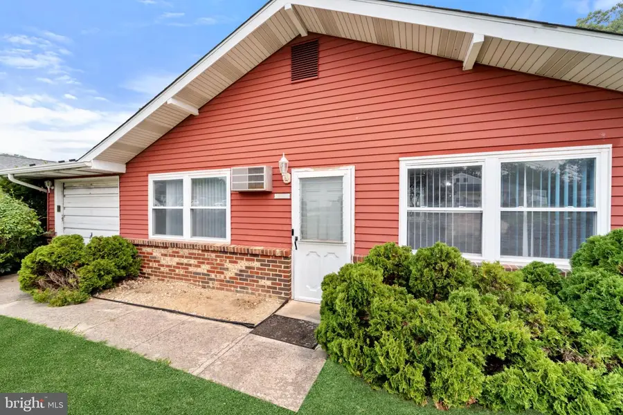160 Elmtowne Blvd, Hammonton, NJ 08037 - #2