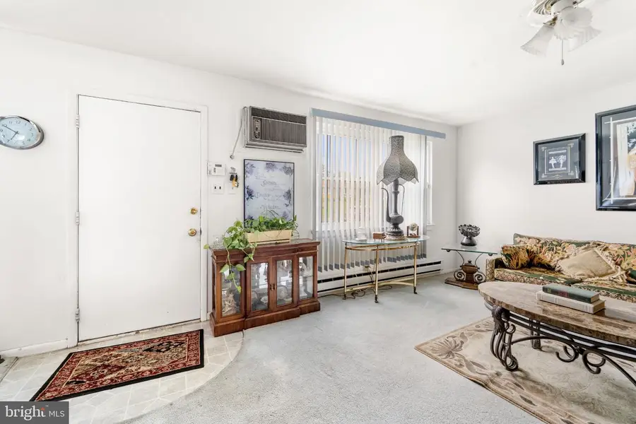 160 Elmtowne Blvd, Hammonton, NJ 08037 - #3