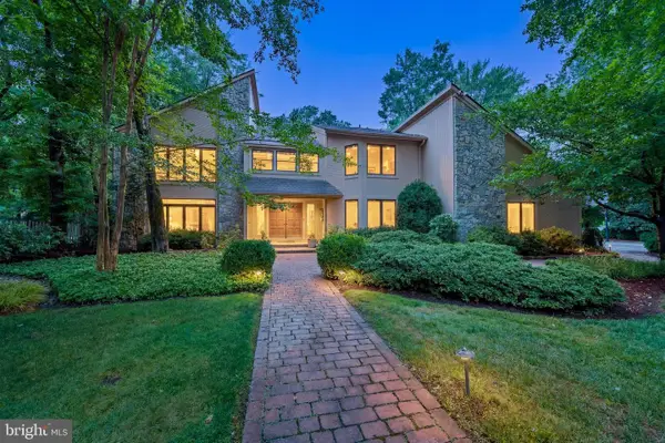 43 Southwood Dr, CHERRY HILL, NJ 08003
