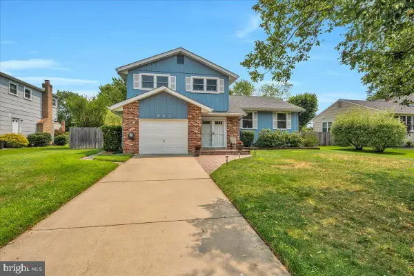 223 Nathaniel Ave, CHERRY HILL, NJ 08003