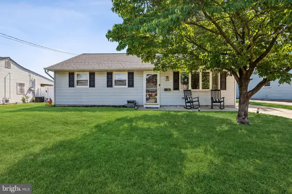 469 Windsor Dr, BELLMAWR, NJ 08031