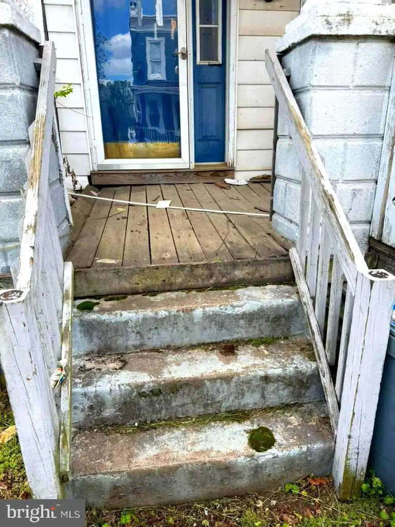 1223 Dupont St, Camden, NJ 08105 - #2