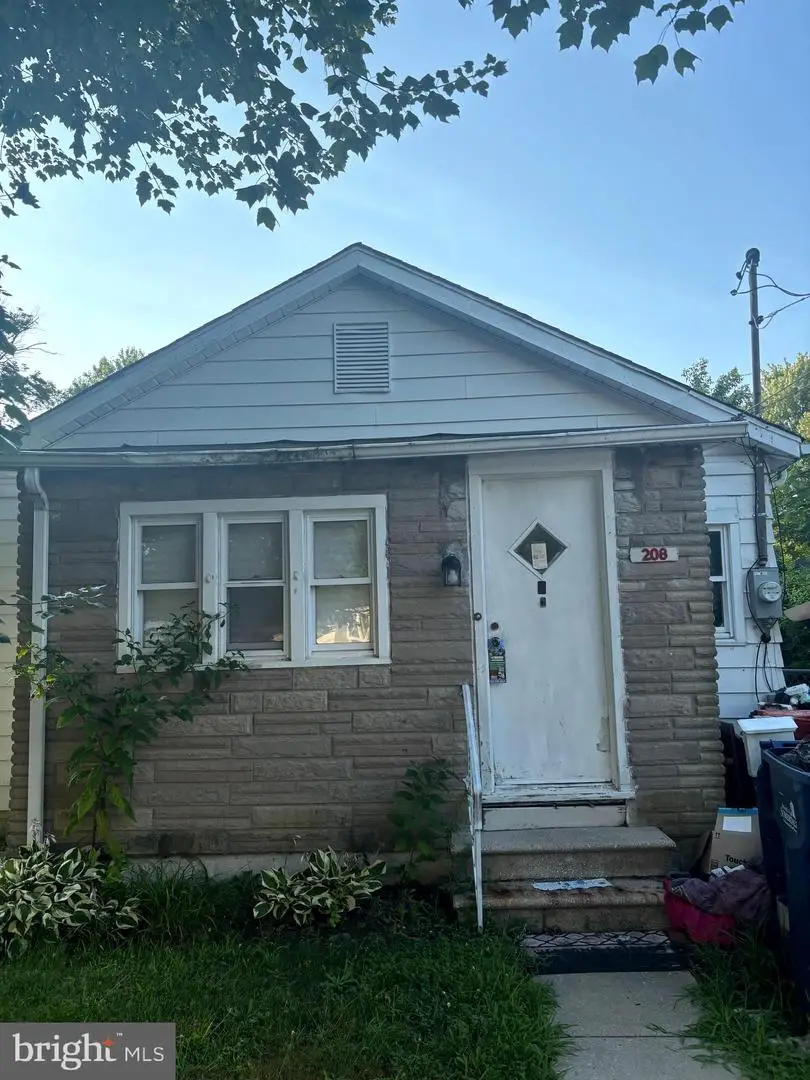 208 Park Ave, Somerdale, NJ 08083 - #1