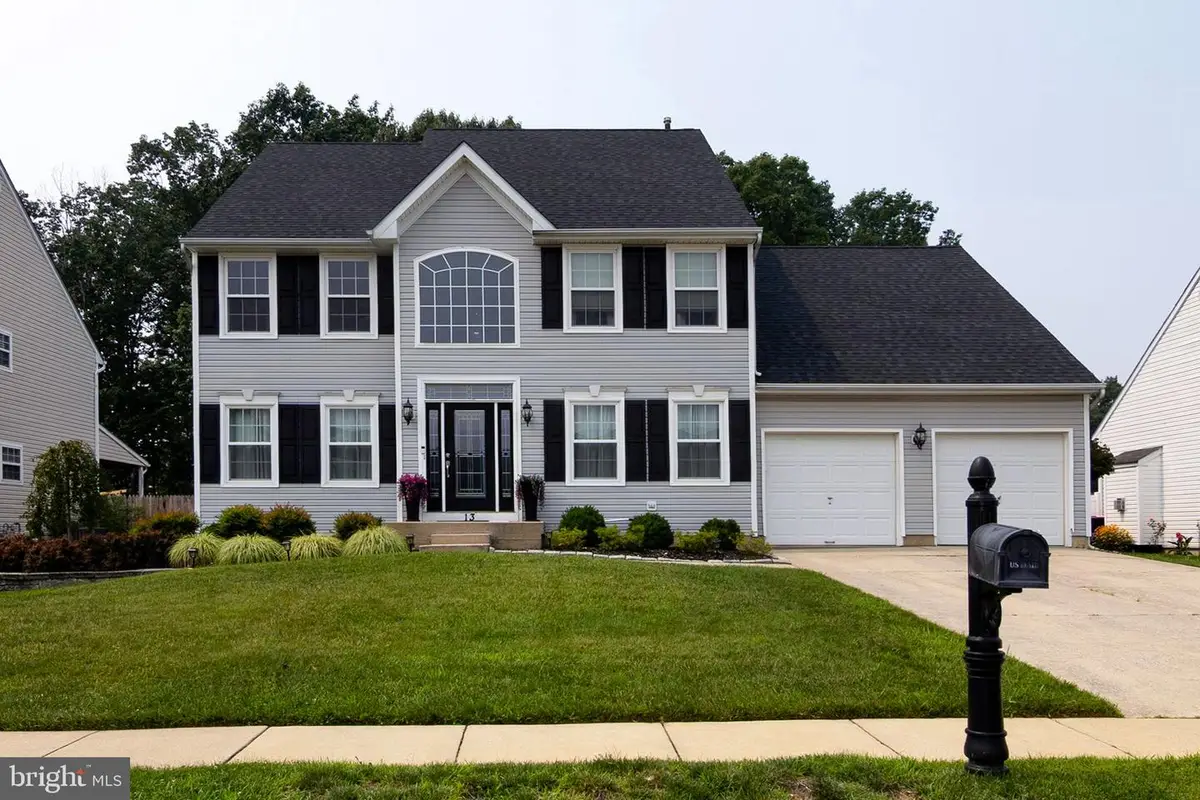 13 Wye Mill Dr, Sicklerville, NJ 08081 - #1