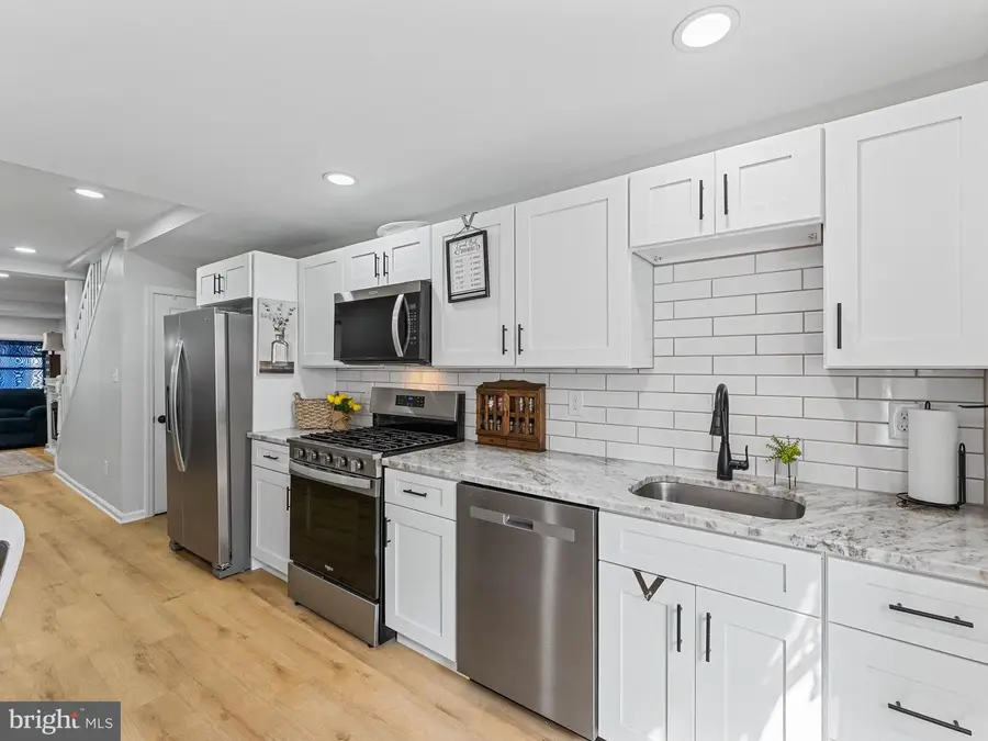 216 Cumberland St, Gloucester City, NJ 08030 - #2