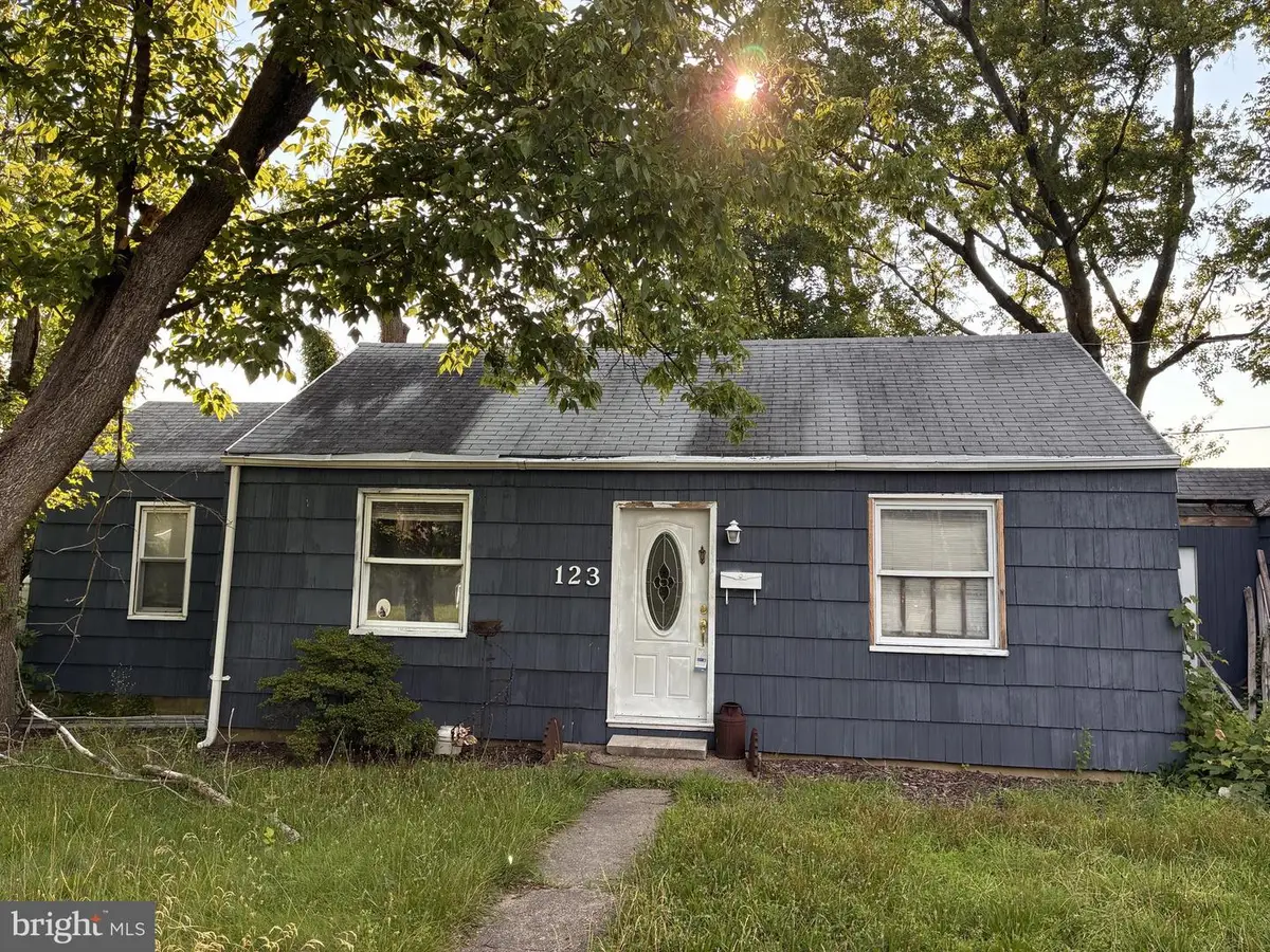 123 Burnt Mill Rd, Cherry Hill, NJ 08003 - #1