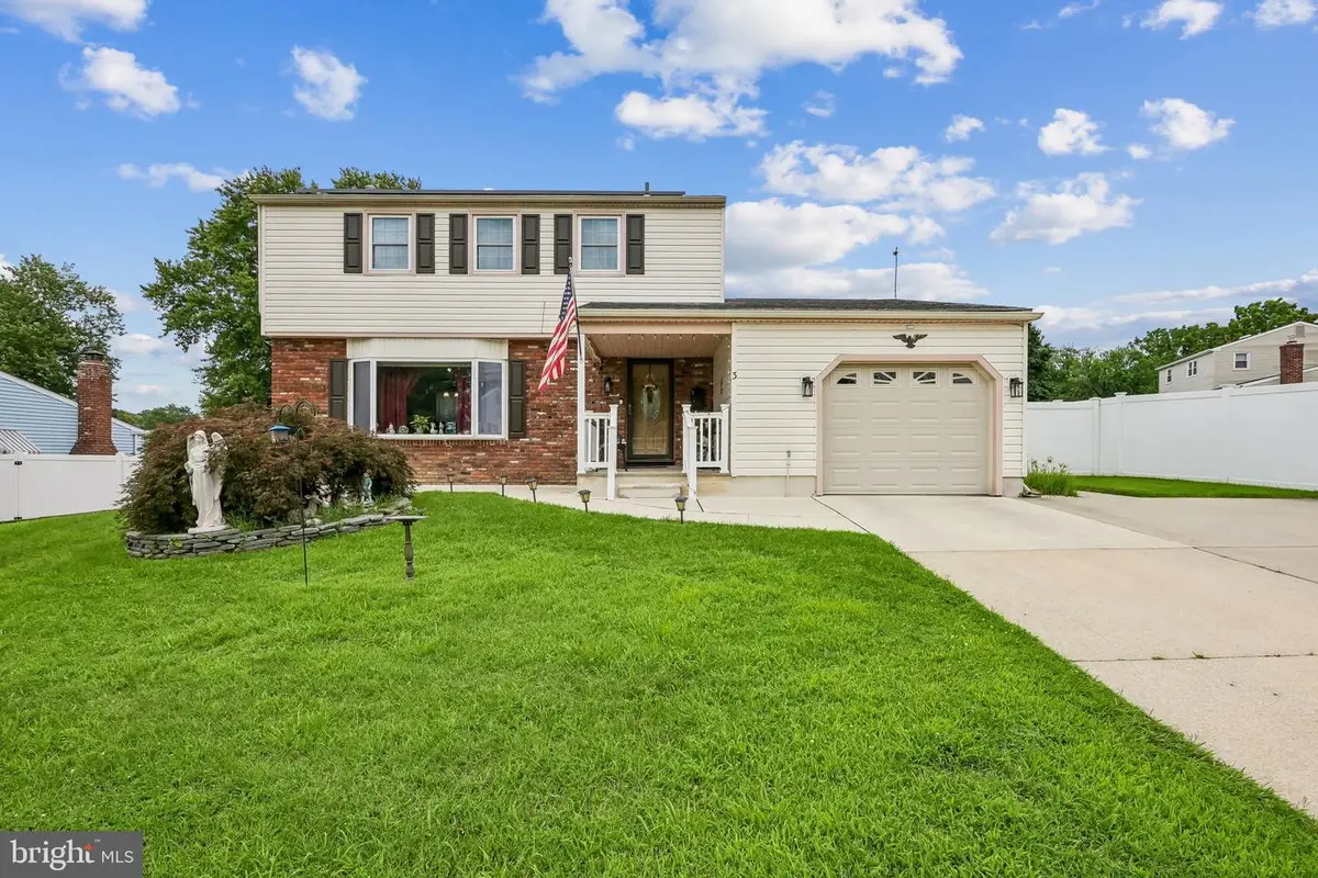 3 Grant Dr, Clementon, NJ 08021 - #1