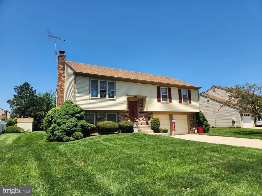 8205 Corbett Rd, Pennsauken, NJ 08109 - #2