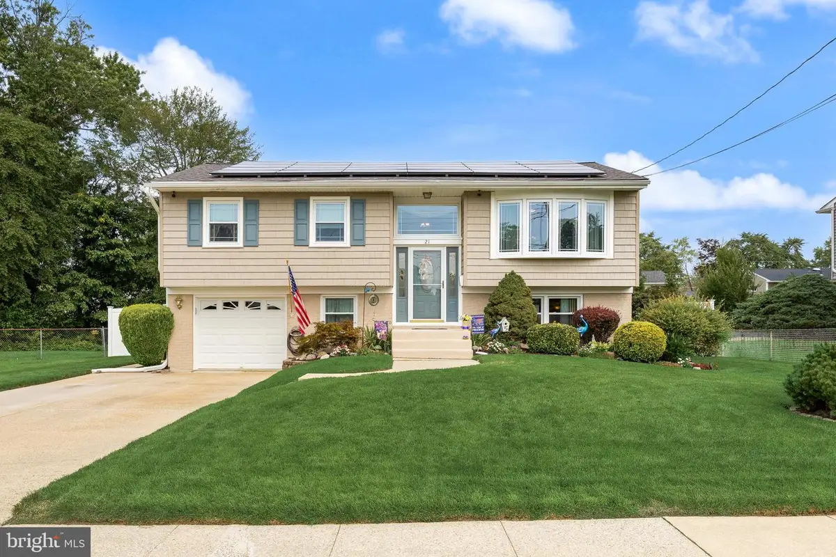 21 Colby Ave, Stratford, NJ 08084 - #1