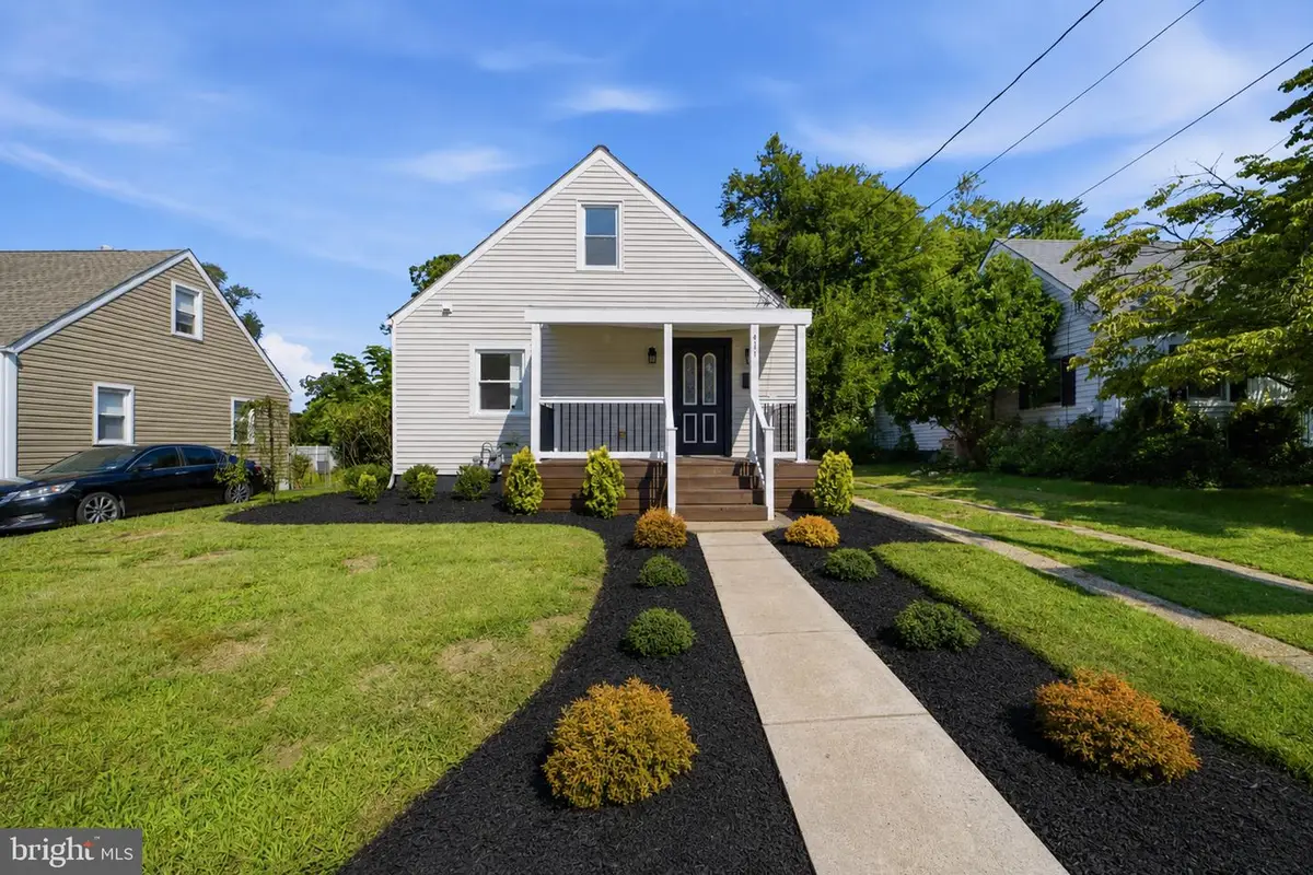 411 Center Ave, Runnemede, NJ 08078 - #1