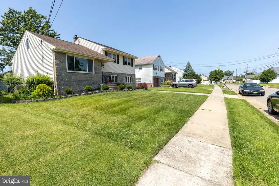 5226 Baker Ave, Pennsauken, NJ 08109 - #2