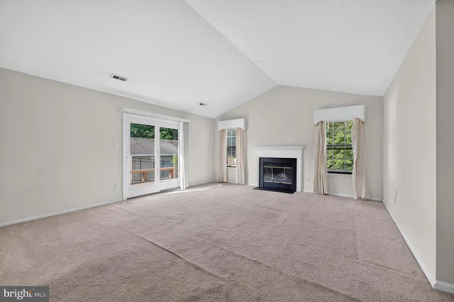 32 Hemlock Dr, Blackwood, NJ 08012 - #2