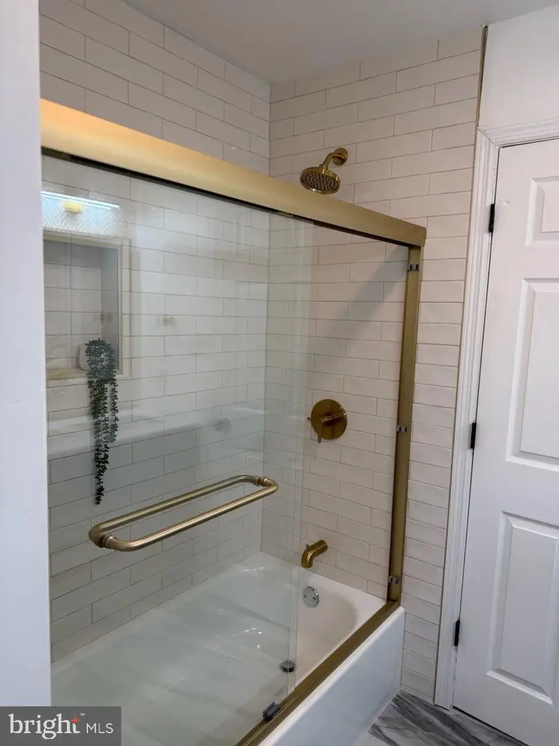 549 S 6th St, Camden, NJ 08103 - #3