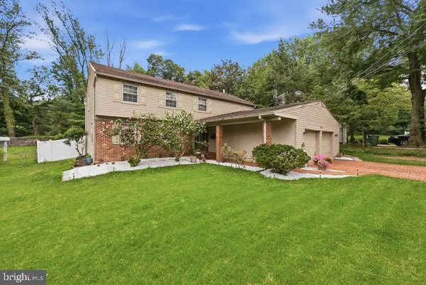 557 Covered Rd, CHERRY HILL, NJ 08034