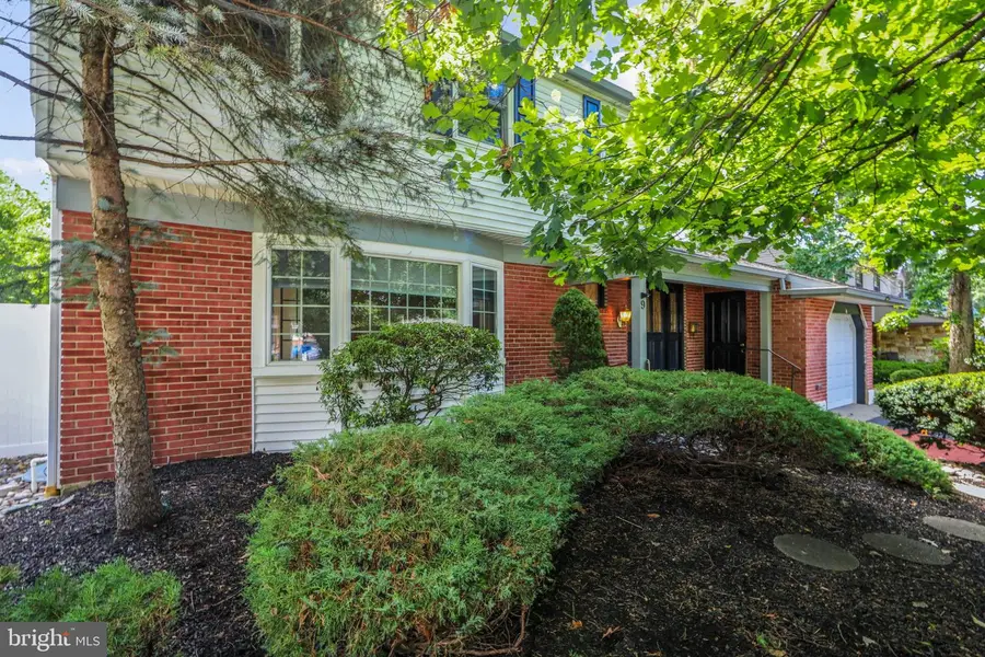 9 Forest Hill Dr, Cherry Hill, NJ 08003 - #3