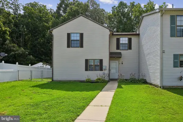 44 Hampshire Rd, SICKLERVILLE, NJ 08081