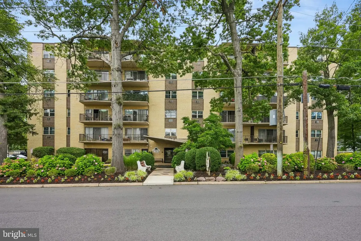 414 Chestnut St, Cherry Hill, NJ 08002 - #1