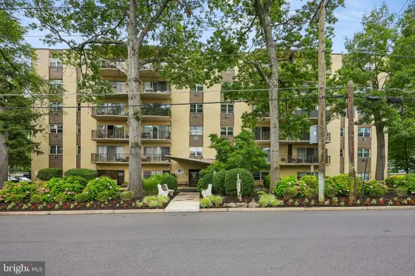 414 Chestnut St, CHERRY HILL, NJ 08002