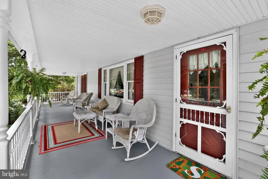 305 Grove Ave, West Berlin, NJ 08091 - #3