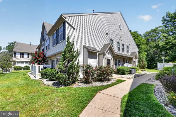 203 Tanglewood Dr, SICKLERVILLE, NJ 08081