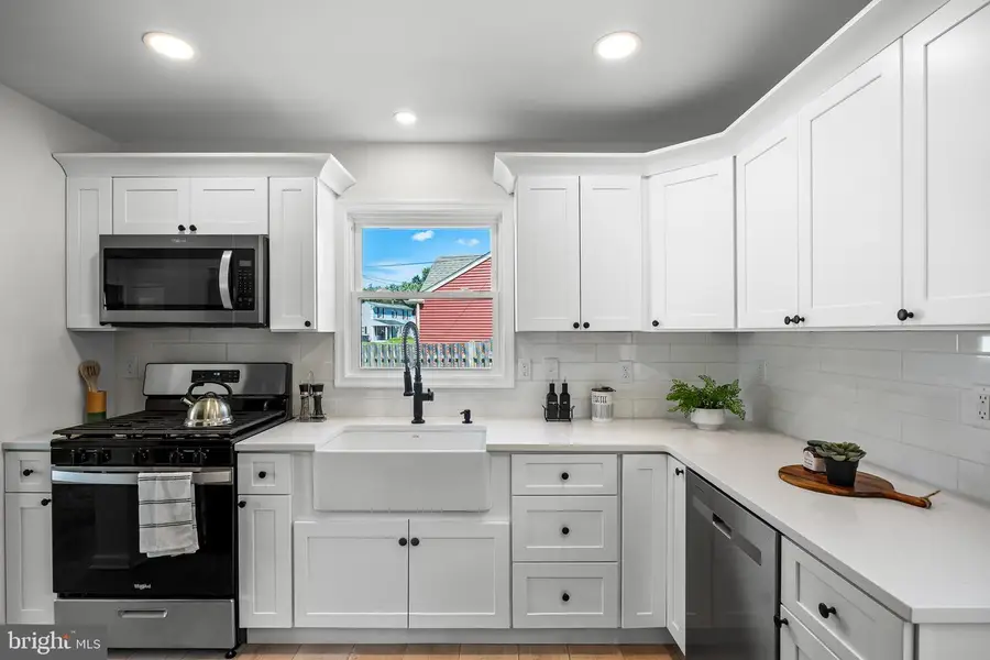 6 Holly Dr, West Berlin, NJ 08091 - #3
