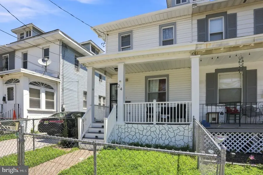 24 S 32nd St, Camden, NJ 08105 - #3