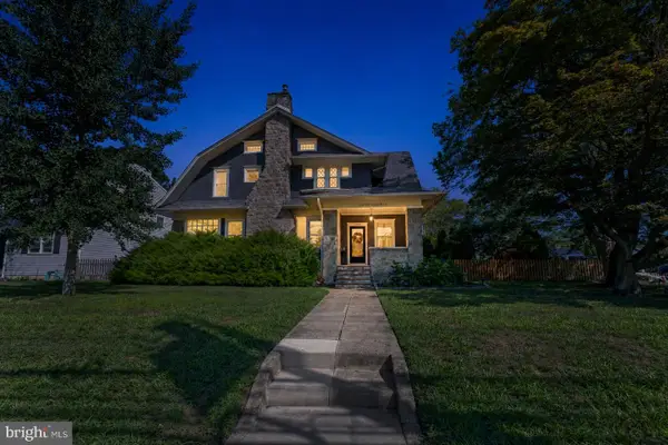 205 W Kings Hwy, AUDUBON, NJ 08106