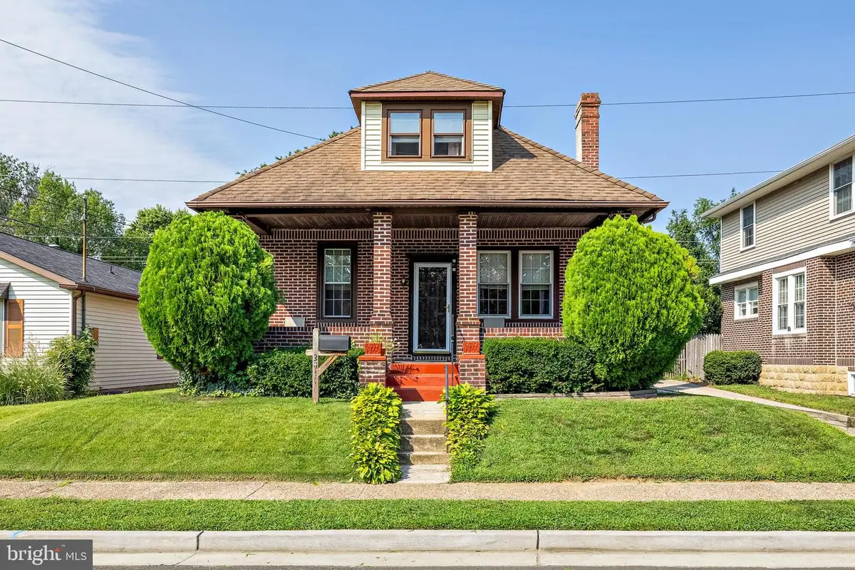 241 James St, Mount Ephraim, NJ 08059 - #1