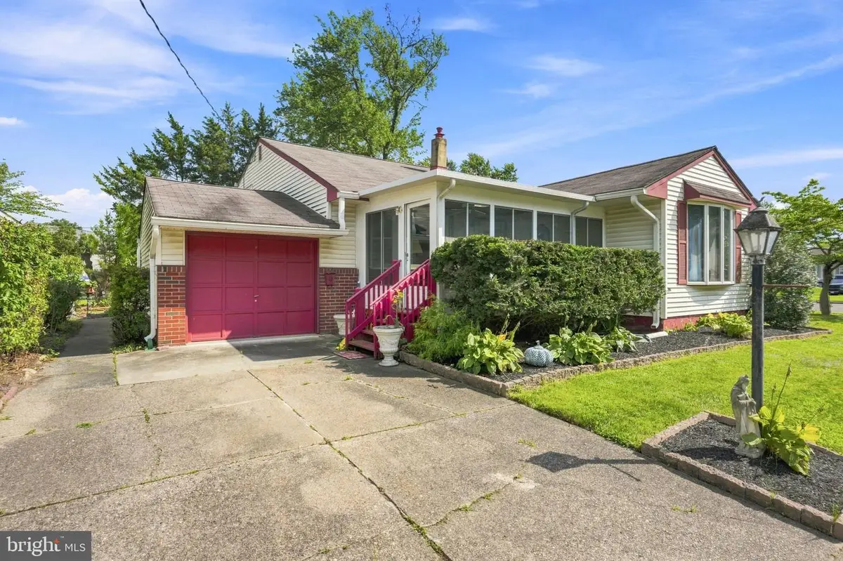 713 W Lincoln Ave, Magnolia, NJ 08049 - #1