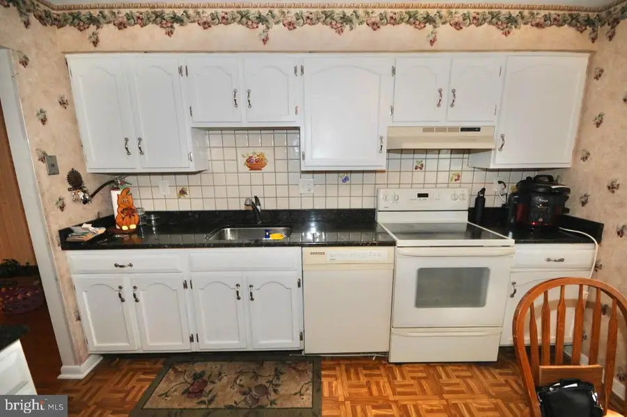 29 Strathmore Dr, Cherry Hill, NJ 08003 - #3
