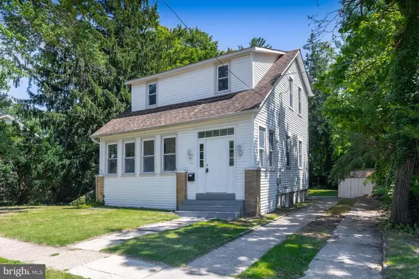 127 Hemlock Ave, LAUREL SPRINGS, NJ 08021