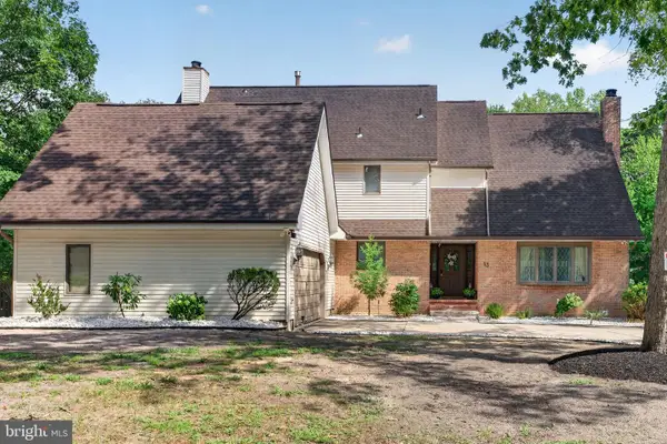 13 Wilderness Dr, VOORHEES, NJ 08043