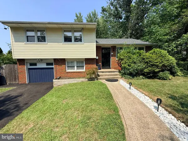 120 N Valleybrook Rd, CHERRY HILL, NJ 08034