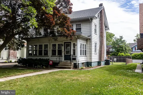 202 Guilford Ave, WESTMONT, NJ 08108